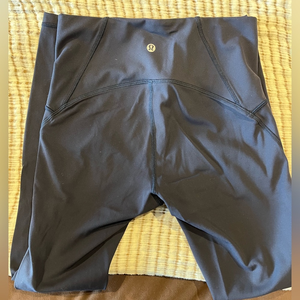 Lululemon Fast & Free Tight 25” Navy with Mesh on Legs - Picture 3 of 4